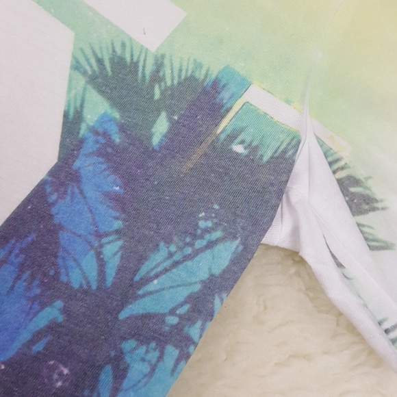 Bar lll Angeles 73 Graphic Tee Sz Medium - Picture 2 of 8